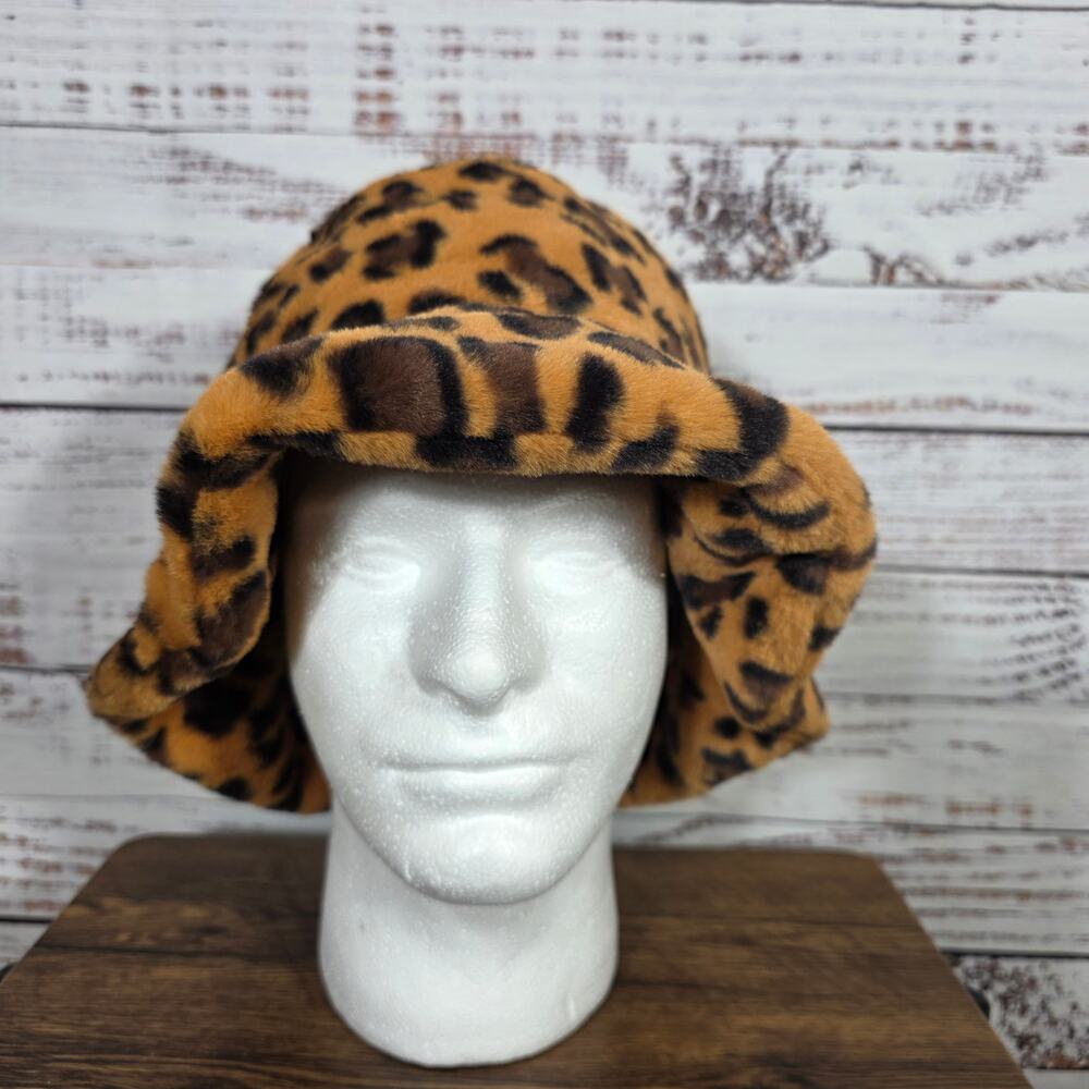 Leopard Print Faux Fur Women's Bucket Hat NWT